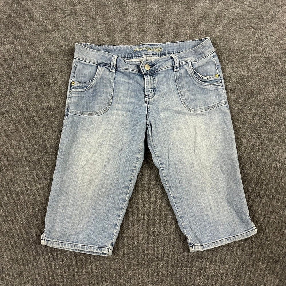 American Eagle Bermuda Shorts Womens Size 12 Light Wash Denim Casual Pockets